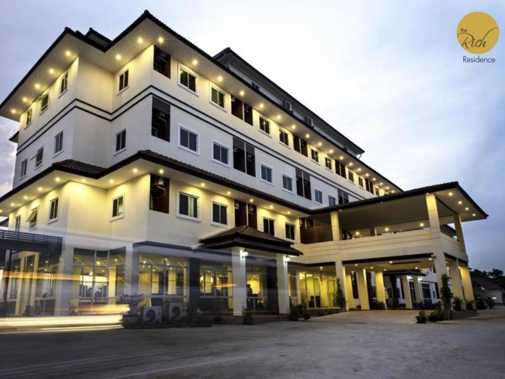 เดอะริช เรสซิเดนซ์ Hotel สุราษฎร์ธานี ภายนอก รูปภาพ