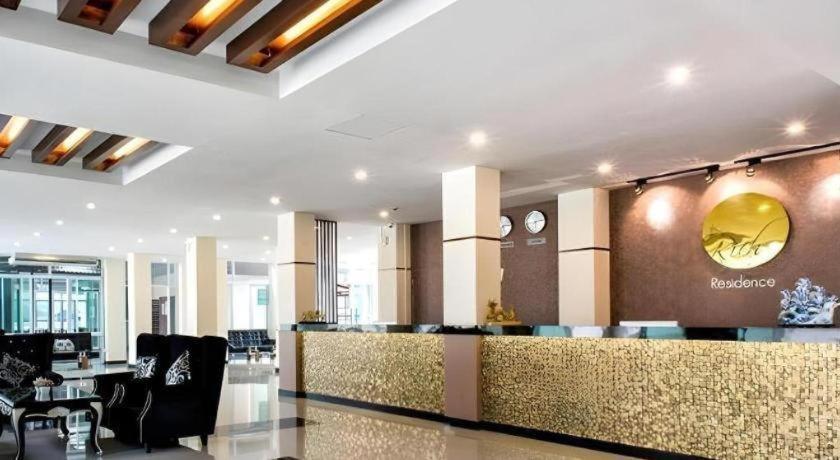 เดอะริช เรสซิเดนซ์ Hotel สุราษฎร์ธานี ภายนอก รูปภาพ