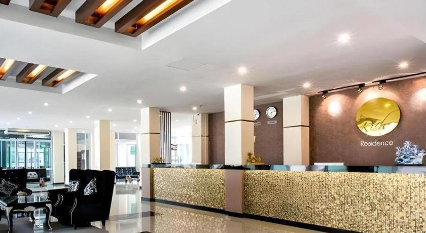 เดอะริช เรสซิเดนซ์ Hotel สุราษฎร์ธานี ภายนอก รูปภาพ