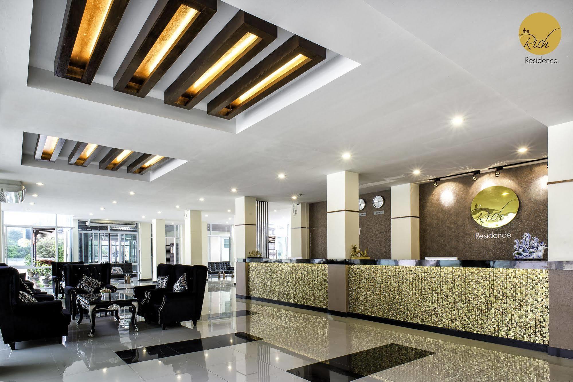 เดอะริช เรสซิเดนซ์ Hotel สุราษฎร์ธานี ภายนอก รูปภาพ